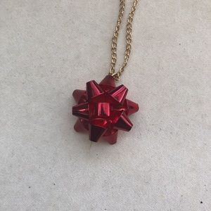 Red gift bow Pendant